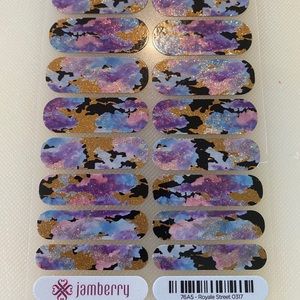 “Royal Street” (full set) Jamberry Wraps